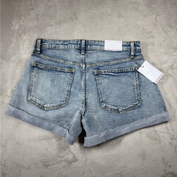 NWT WeWoreWhat Low Rise Rolled Light Vintage Distressed Denim Jean Shorts 26 - Picture 9 of 16